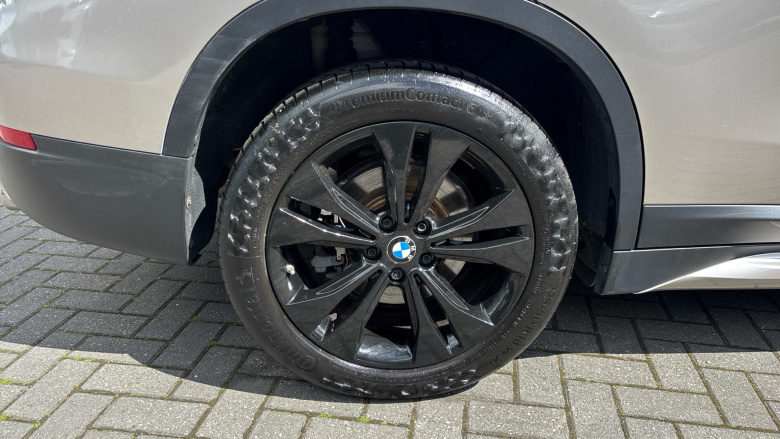 BMW X1 sDrive 20i Sport 5dr Step Auto Petrol Estate